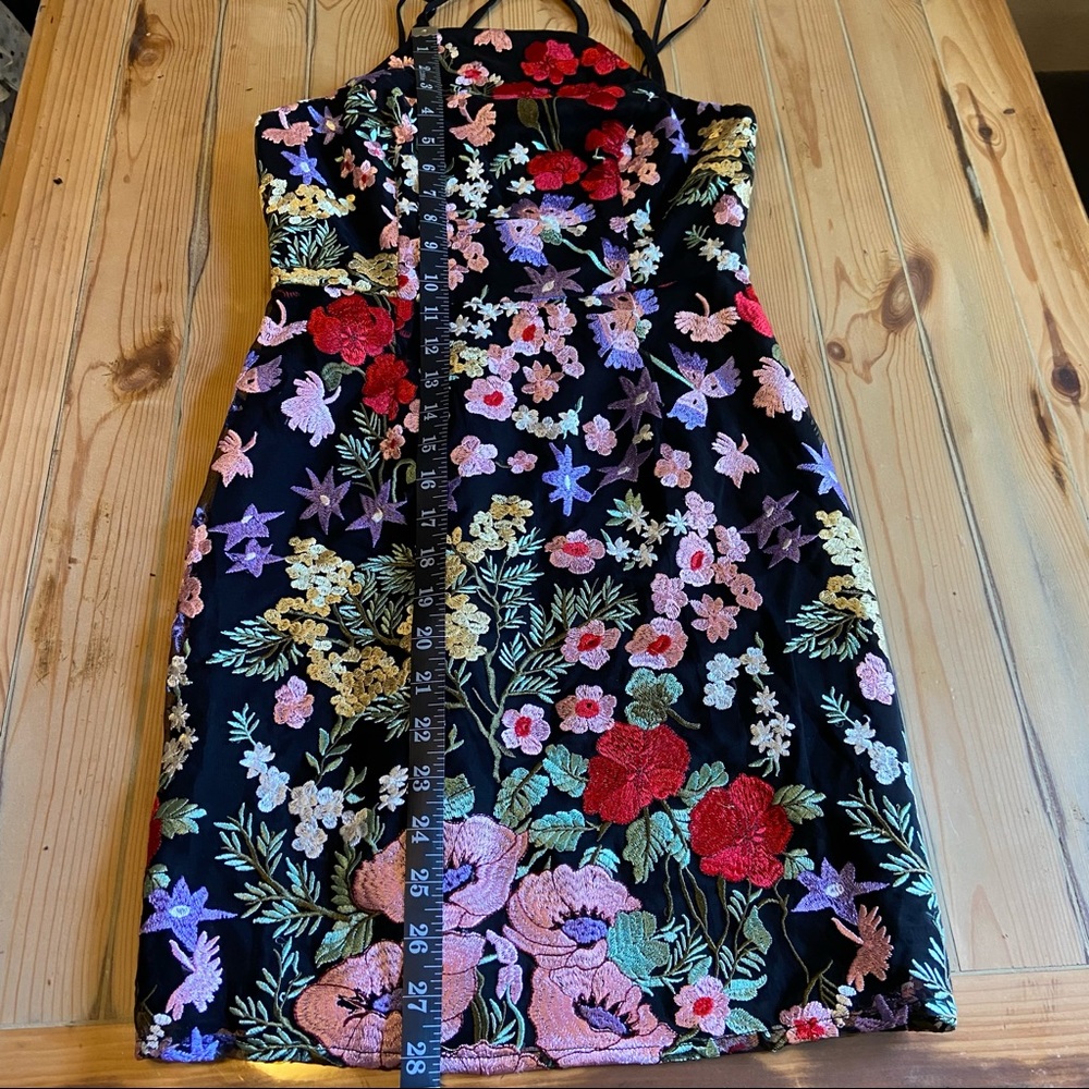 SOLD ❤️🔥 Lulus Black Multi Floral Embroidered Bodycon Halter Mini Dress - Picture 11 of 14